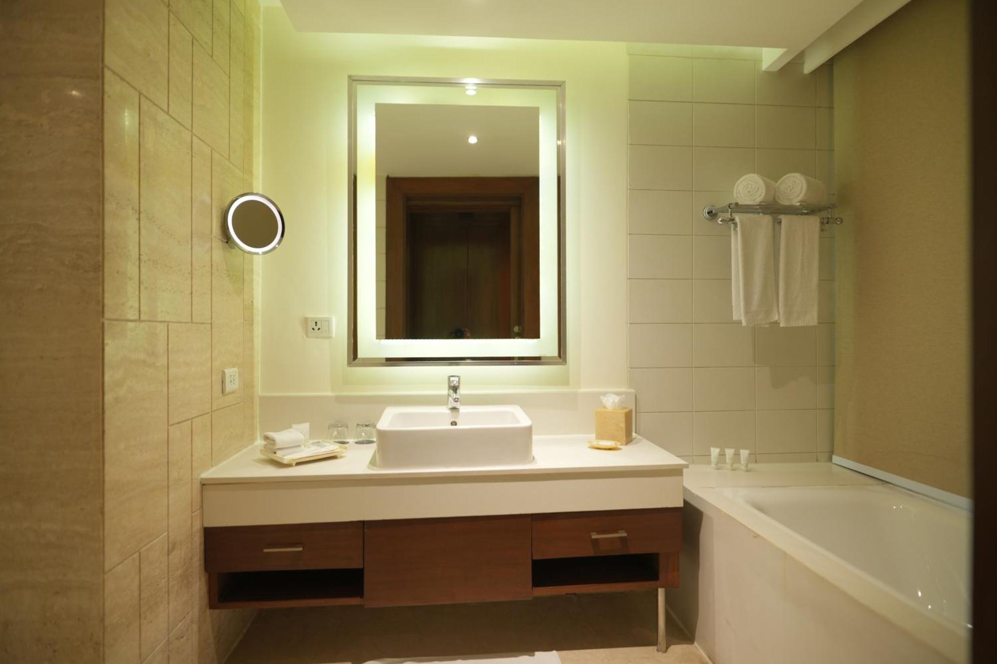 Doubletree By Hilton Gurgaon New Delhi Ncr Hotel Luaran gambar